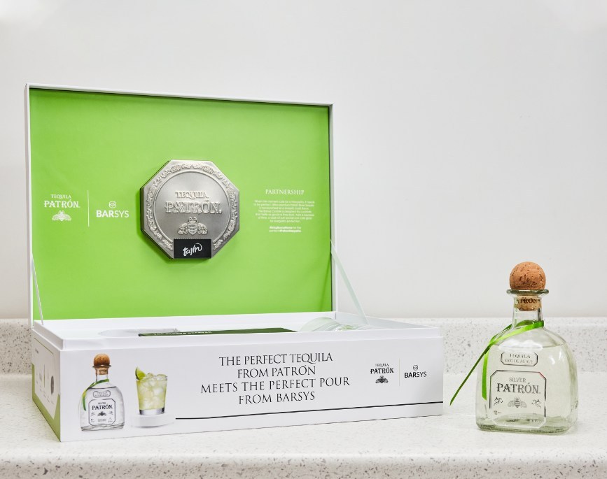 PATRON Tequila-Barsys-kit-and-bottle